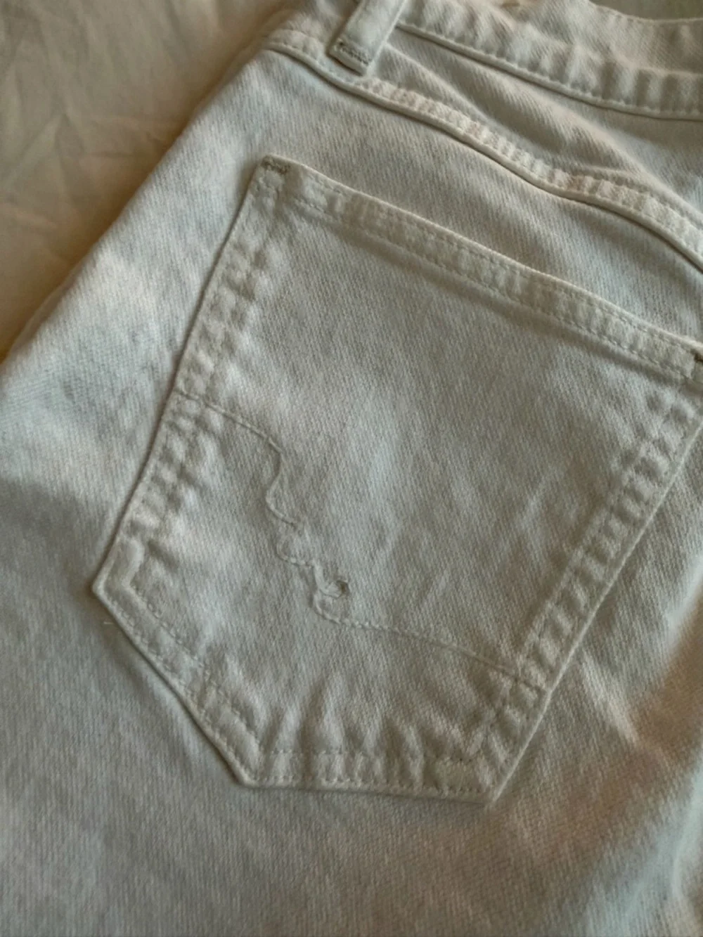 We The Free Risk Taker Mid-Rise Jeans in White - Picture 5 of 9